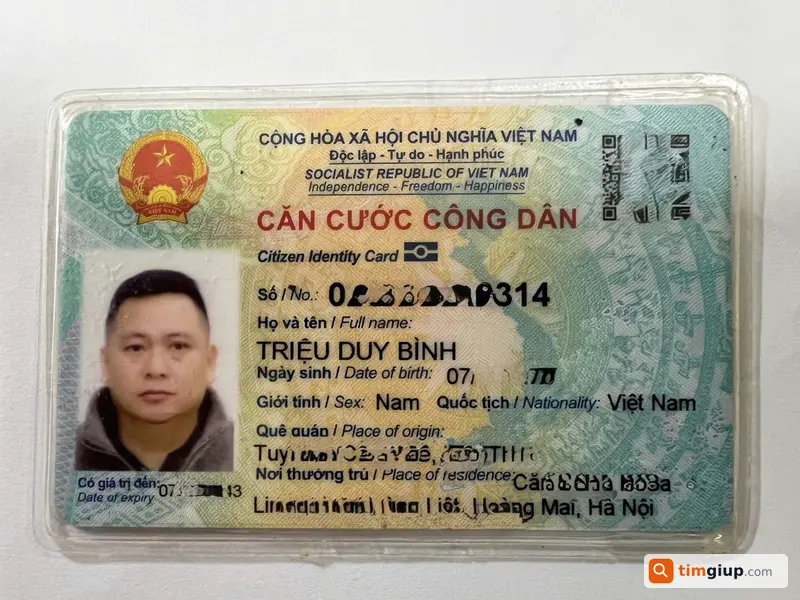 Tìm ví màu nâu chứa giấy tờ Triệu Duy Bình tại HH Linh Đàm - Hoàng Mai