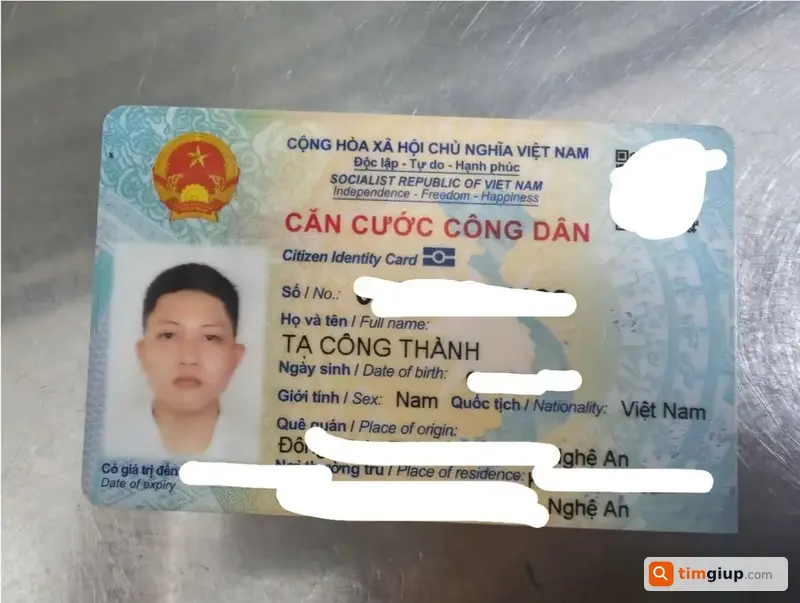 Tìm Ví Giấy Tờ Mang Tên Tạ Công Thành Ở Hà Nội