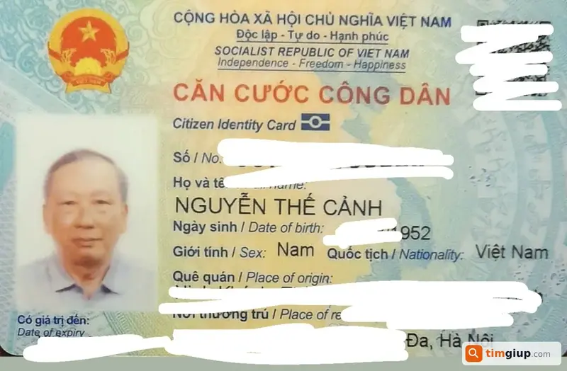 Tìm ví đánh rơi chứa giấy tờ tên Nguyễn Thế Cảnh tại Cầu Giấy, Hà Nội