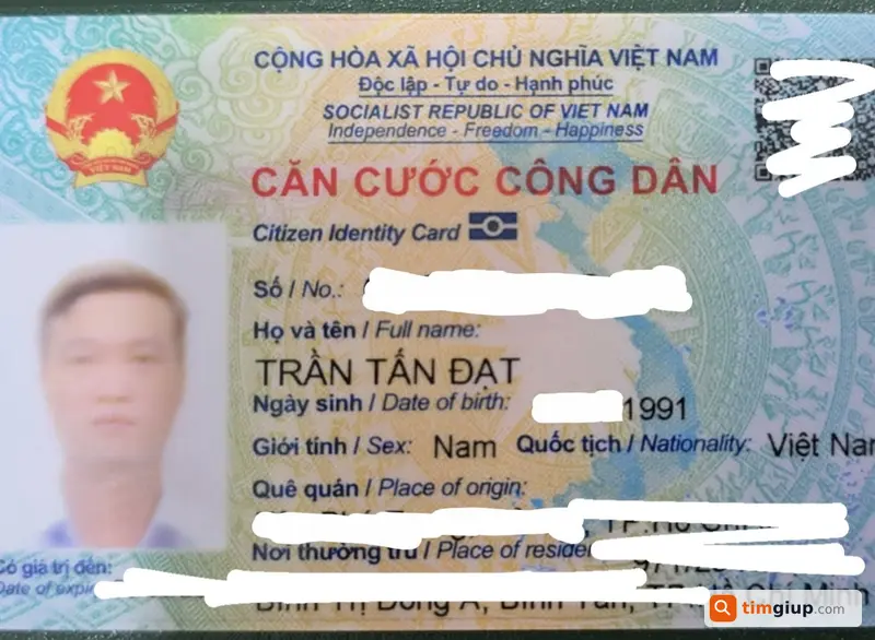 Tìm ví nam màu nâu chứa CCCD Trần Tấn Đạt tại Bình Tân