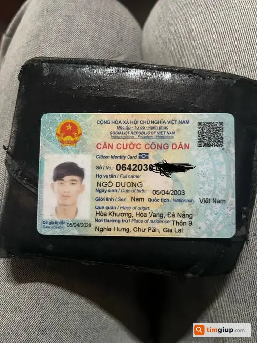 Tìm Ví Cùng Giấy Tờ Thất Lạc Tại Trạm Sạc Măng Đen